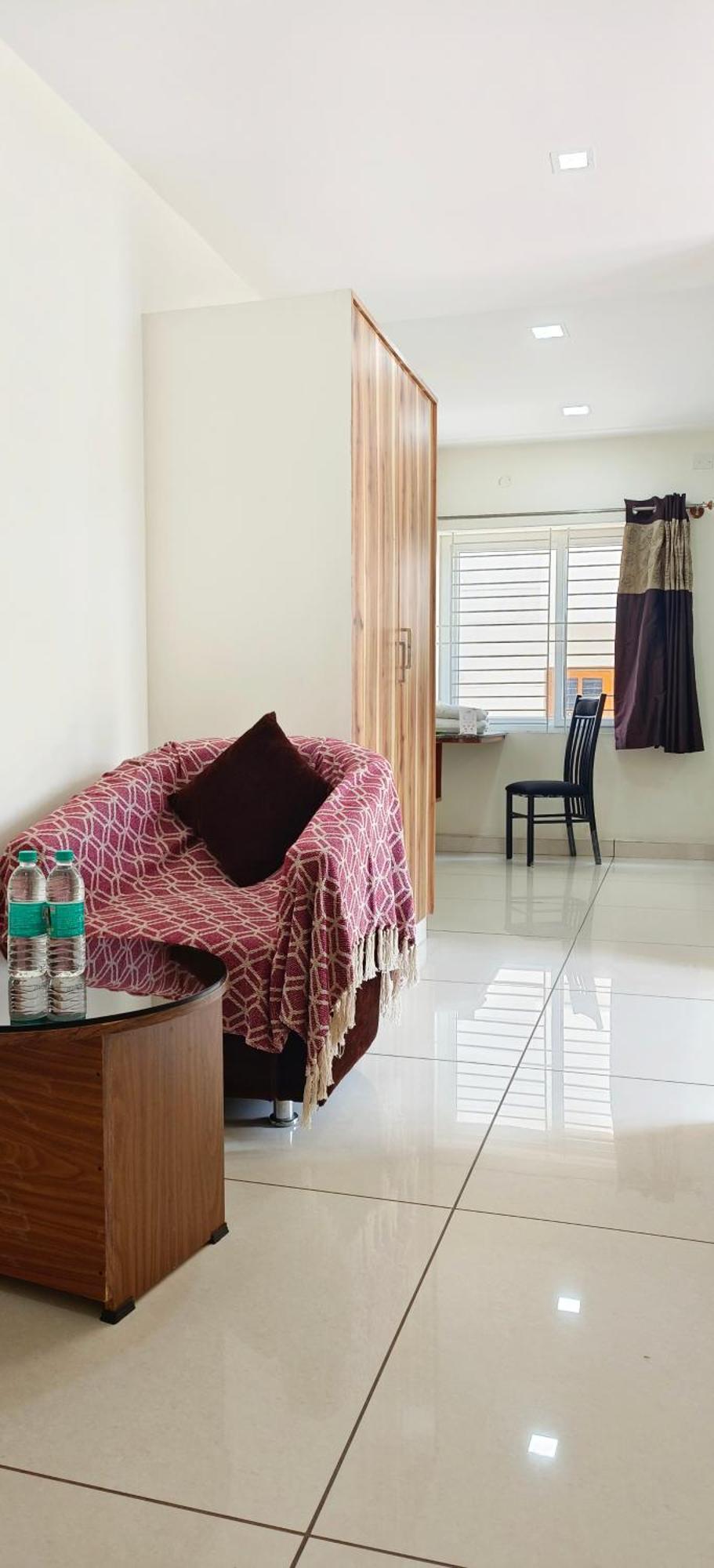 Sugamya Corner Guesthouse Майсур Экстерьер фото